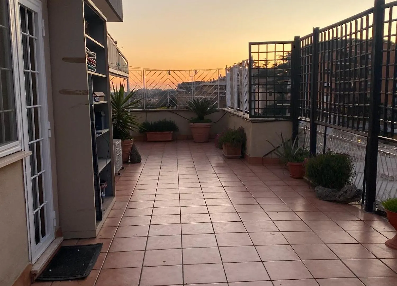 Tiziana'S Terrace - Pet Friendly Apartment Rome
