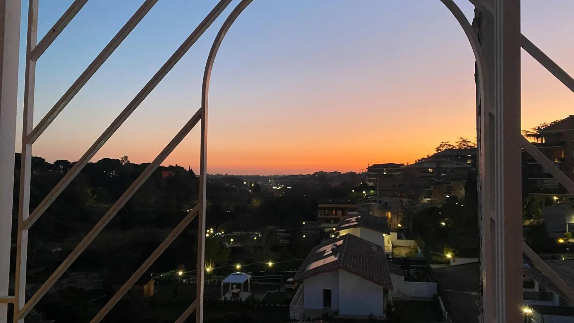 Tiziana'S Terrace - Pet Friendly Apartment Rome