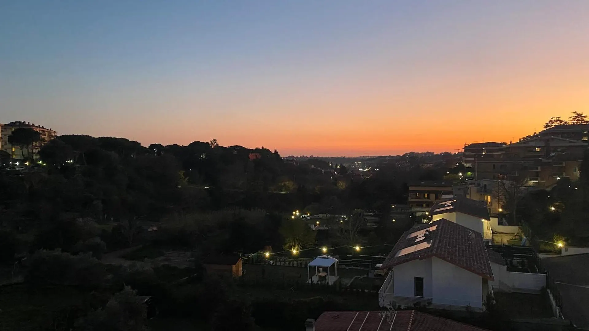 Tiziana'S Terrace - Pet Friendly Apartment Rome