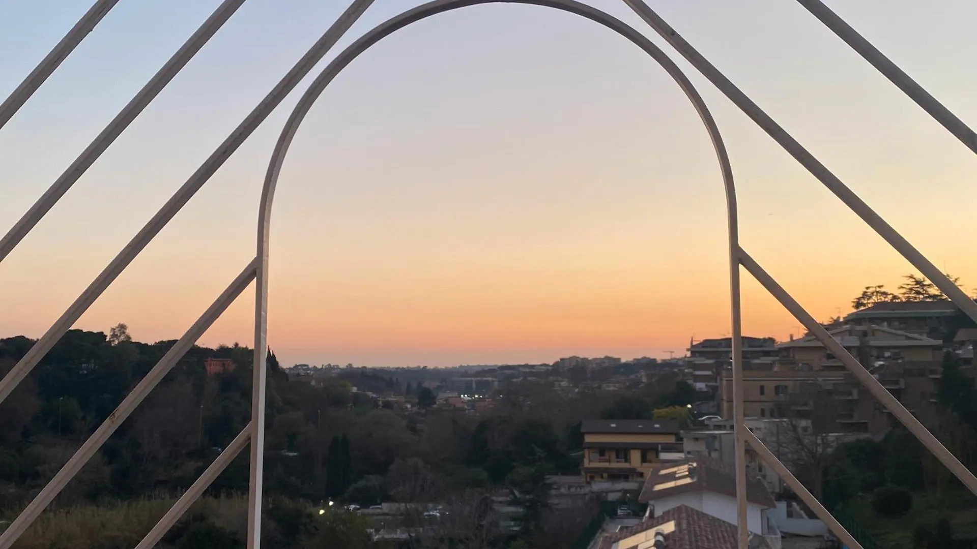 Tiziana'S Terrace - Pet Friendly Apartment Rome